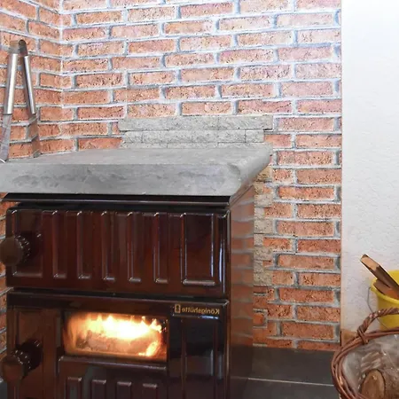 Hideaway With Wood Stove Dom wakacyjny *