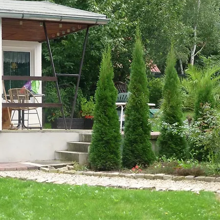 Dom wakacyjny Hideaway With Wood Stove Thale